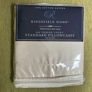 NEW Pair of Standard Pillowcase 300 TC 100% Cotton Sateen by Ridgefield Home Tan